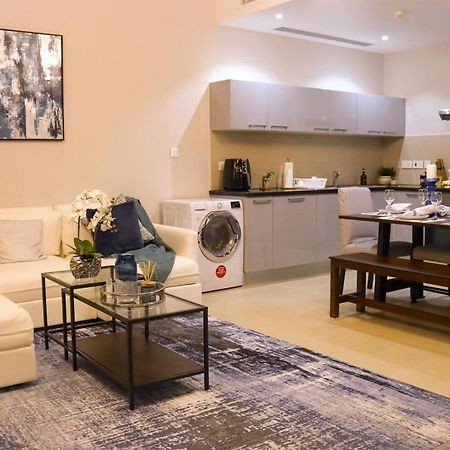 Stylish Apartment With A Jacuzzi Mascate Exterior foto